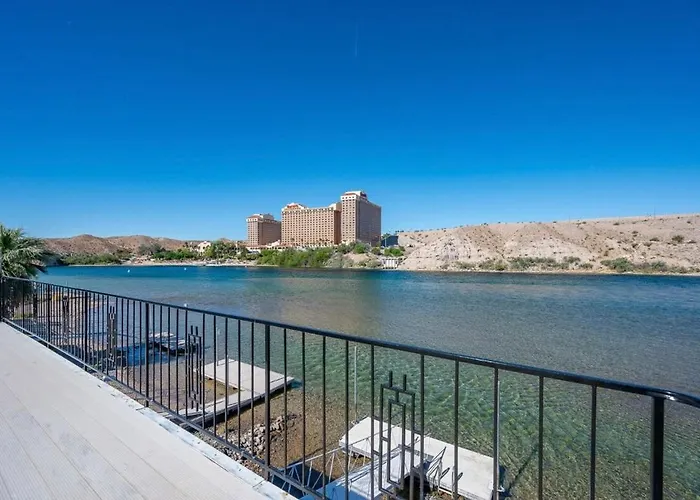 Modern Waterfront Private Dock& Balcony *